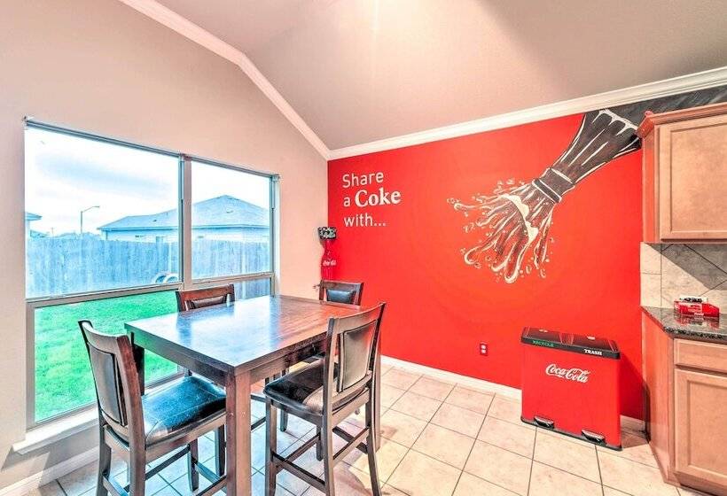 Temple Retreat: Game Room & Deck, Pets Welcome