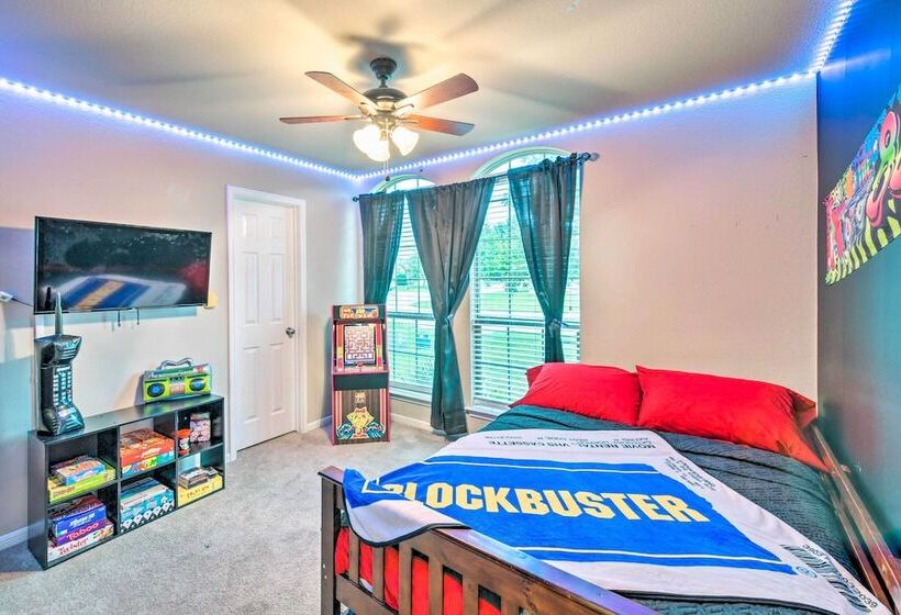 Temple Retreat: Game Room & Deck, Pets Welcome