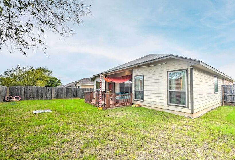 Temple Retreat: Game Room & Deck, Pets Welcome