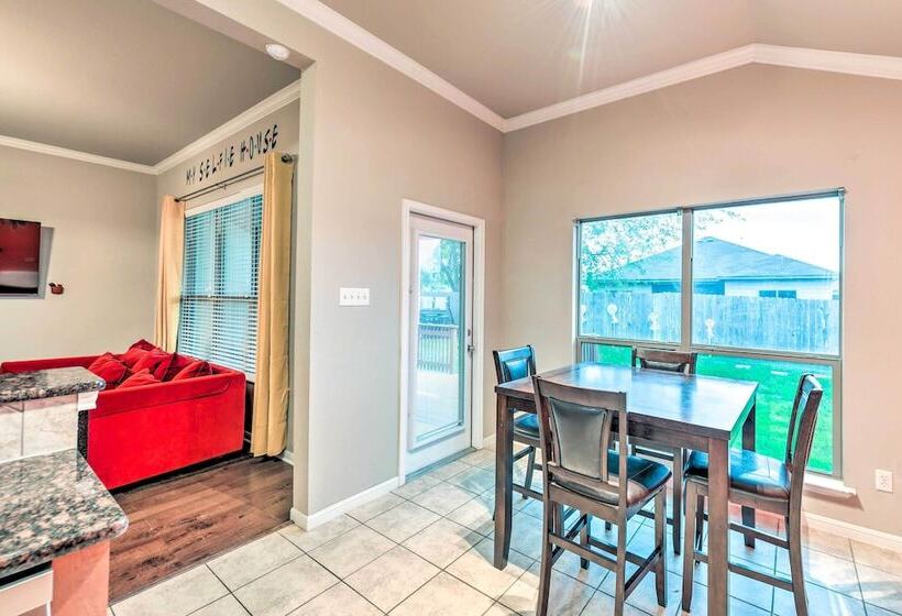 Temple Retreat: Game Room & Deck, Pets Welcome