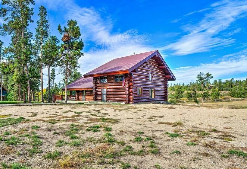 < 1 Mi To Lake Granby: Log Cabin W/ Fire Pit