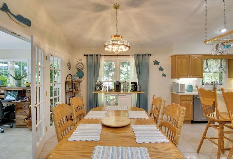 Ocean Pines House W/ Hot Tub & 2 Mi To Golf!
