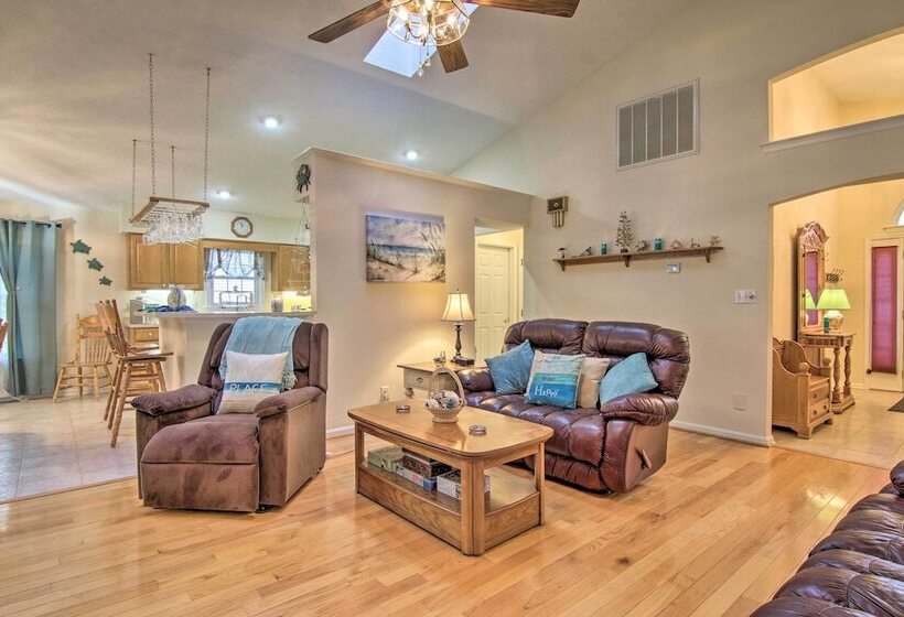Ocean Pines House W/ Hot Tub & 2 Mi To Golf!