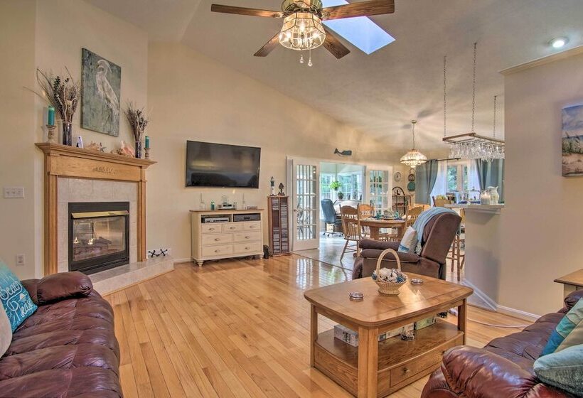 Ocean Pines House W/ Hot Tub & 2 Mi To Golf!