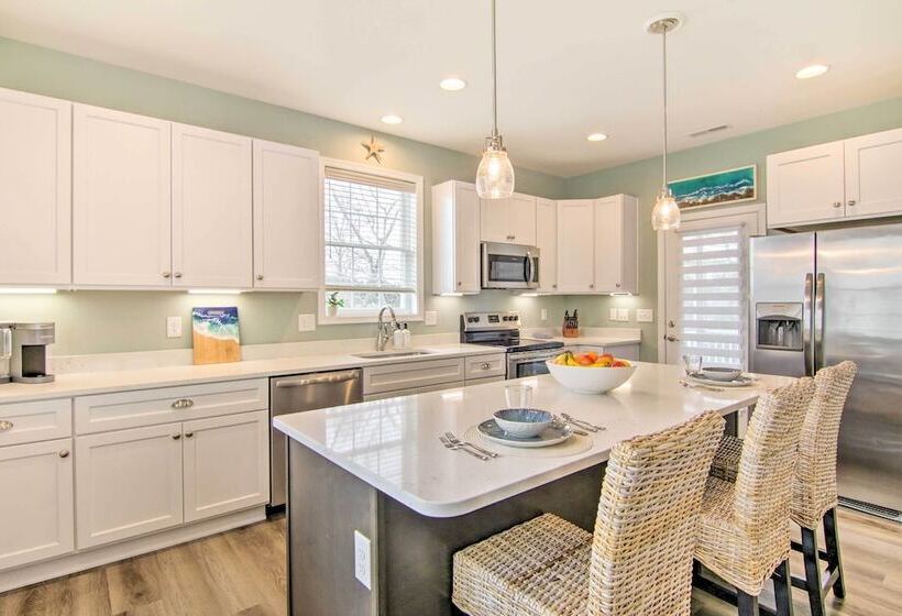 Ocean View Home W/ Grill ~ 4 Mi To Bethany Beach!