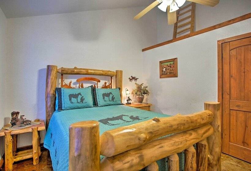 Broken Bow Cabin W/ Hot Tub: 3 Mi To Lake/overlook