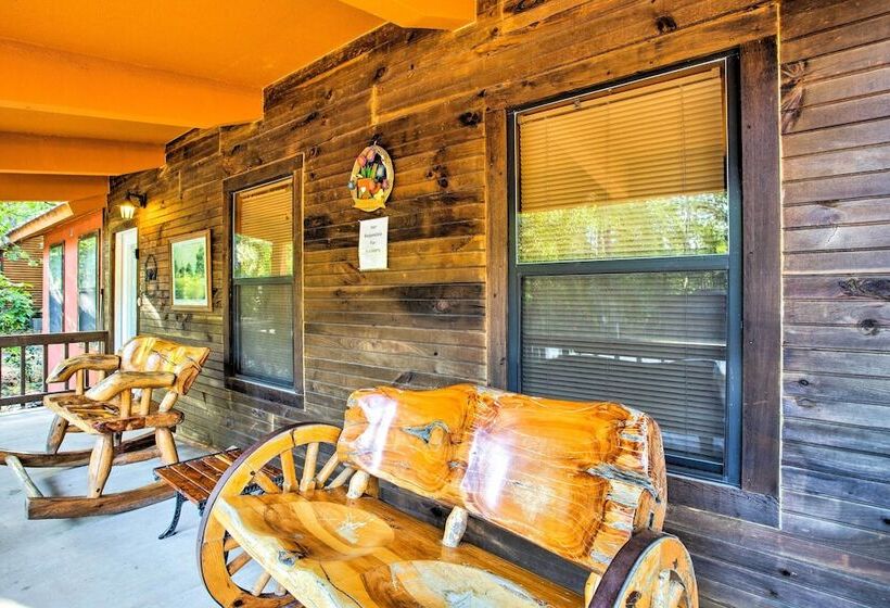 Broken Bow Cabin W/ Hot Tub: 3 Mi To Lake/overlook