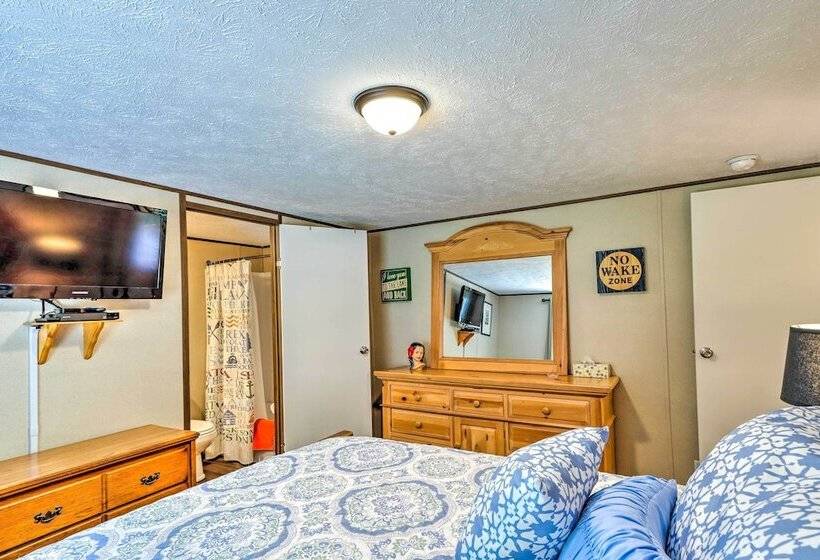 On Lake Time  Lake Chatuge Hideaway W/ Deck!