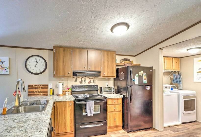 On Lake Time  Lake Chatuge Hideaway W/ Deck!