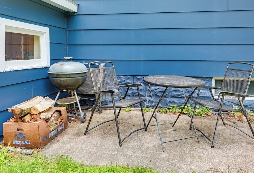 Ontonagon Home W/ Fire Pit Steps To Beach!