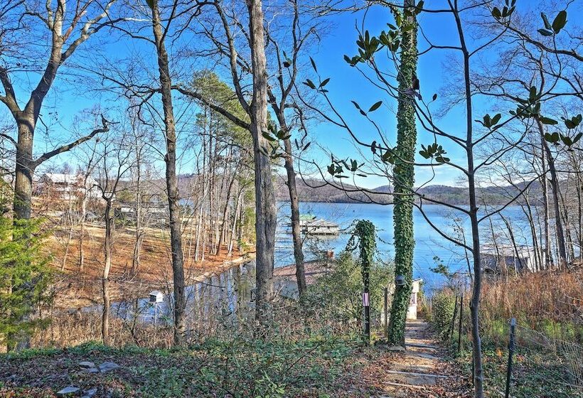 Paradise Cove  Cabin W/ Boathouse & Dock