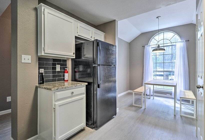 Peaceful Austin Home W/ Private Backyard!