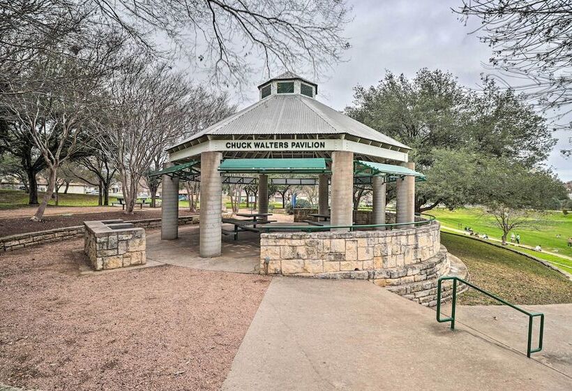 Peaceful Austin Home W/ Private Backyard!