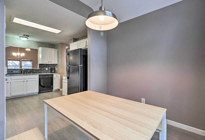 Peaceful Austin Home W/ Private Backyard!