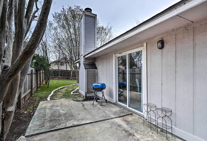 Peaceful Austin Home W/ Private Backyard!