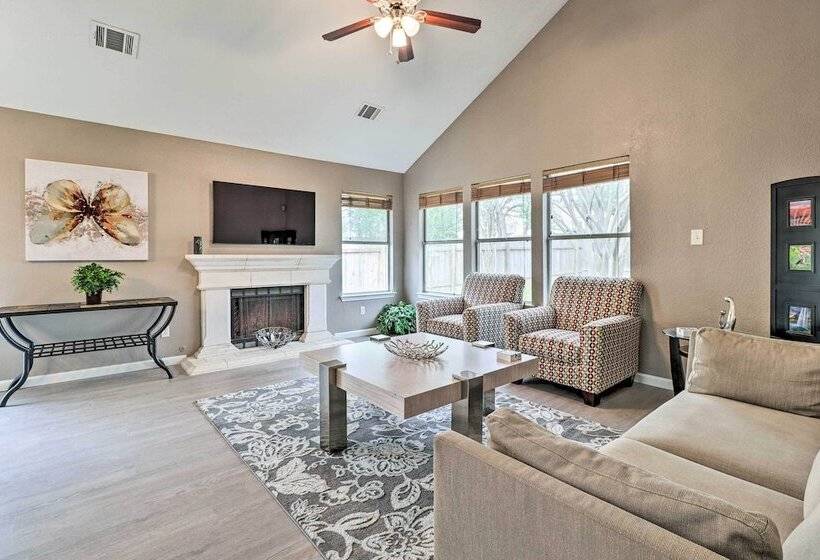 Peaceful Austin Home W/ Private Backyard!