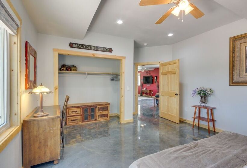 Peaceful Belfry Retreat On 14 Acres W/ Grill!