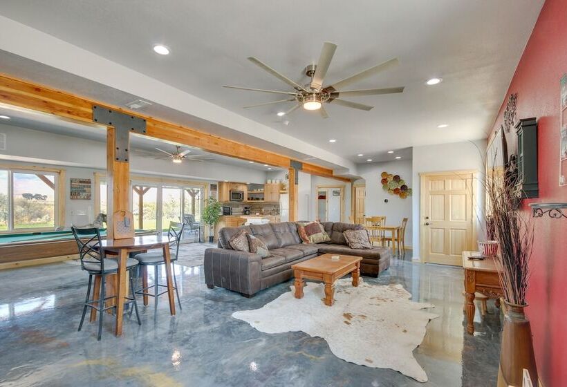 Peaceful Belfry Retreat On 14 Acres W/ Grill!