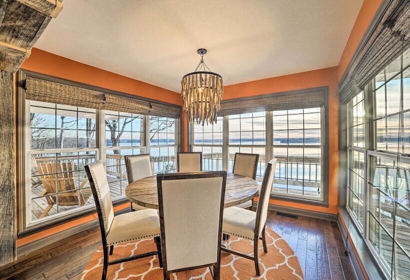 Peaceful Big Sandy Home W/ Deck On Kentucky Lake!
