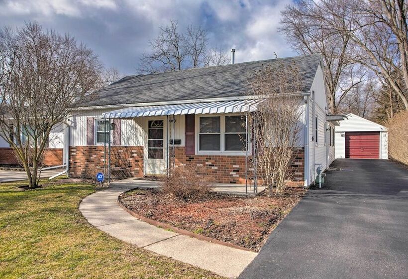 Peaceful Cottage ~ 8 Mi To Downtown Toledo!