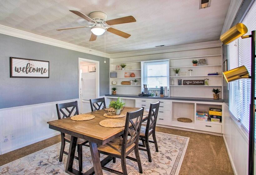 Peaceful Cottage ~ 8 Mi To Downtown Toledo!