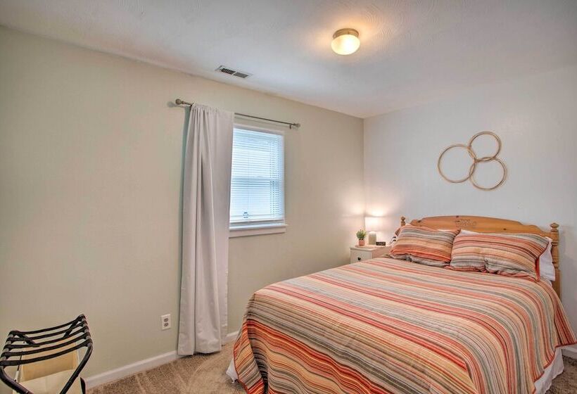 Peaceful Cottage ~ 8 Mi To Downtown Toledo!