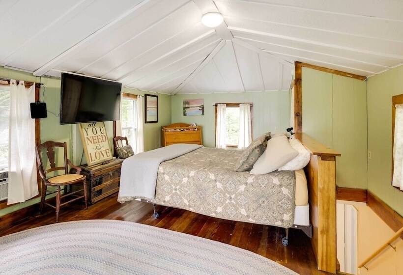 Peaceful Fisherman S Paradise W/ Deck + Fire Pit!