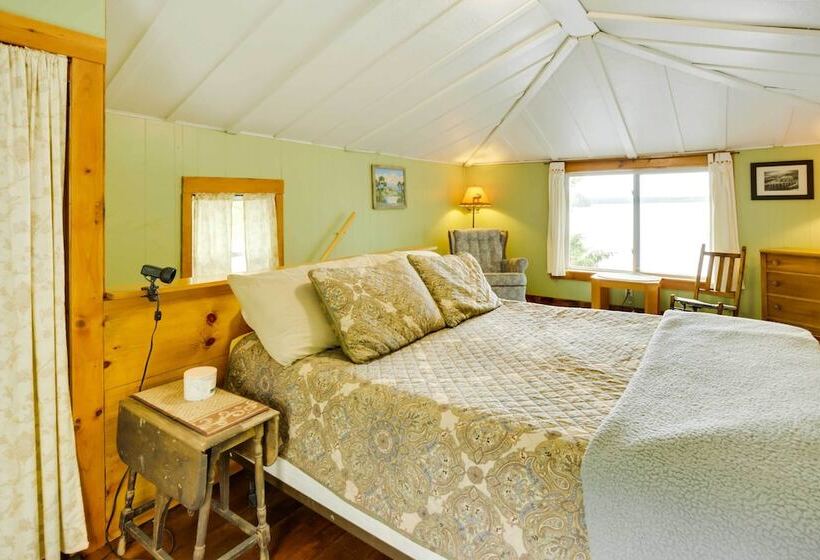 Peaceful Fisherman S Paradise W/ Deck + Fire Pit!