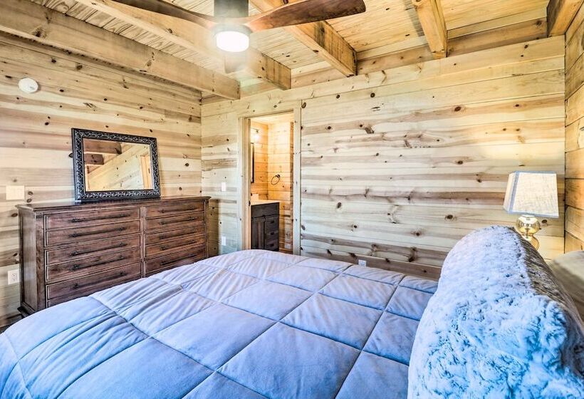 Peaceful Free Union Cabin W/ Deck & Mtn Views