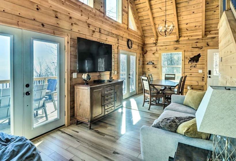 Peaceful Free Union Cabin W/ Deck & Mtn Views