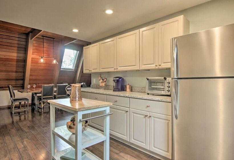 Peaceful Georgetown Home   13 Mi To Lewes Beach!