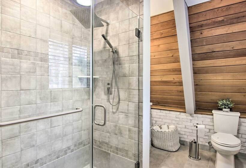 Peaceful Georgetown Home   13 Mi To Lewes Beach!