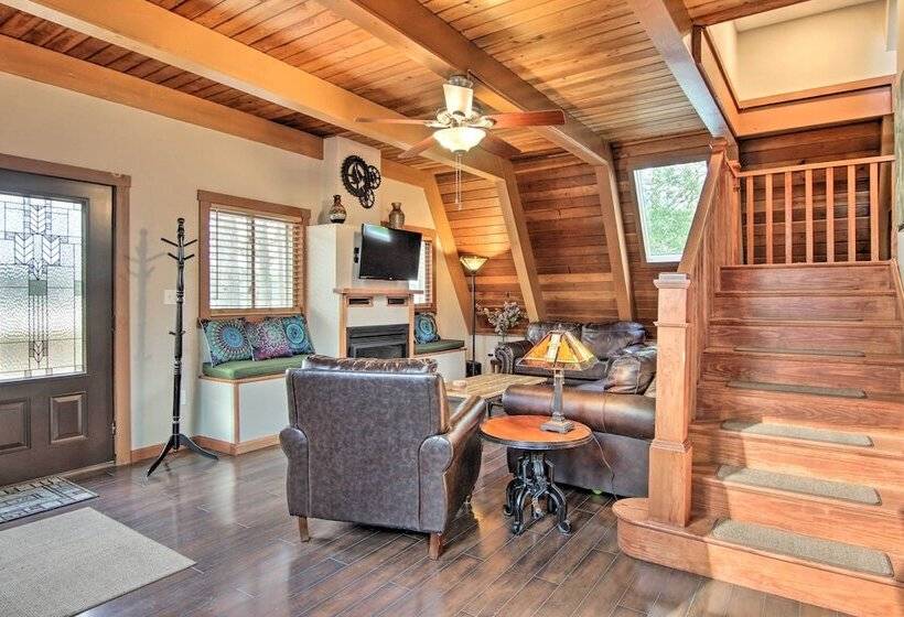 Peaceful Georgetown Home   13 Mi To Lewes Beach!