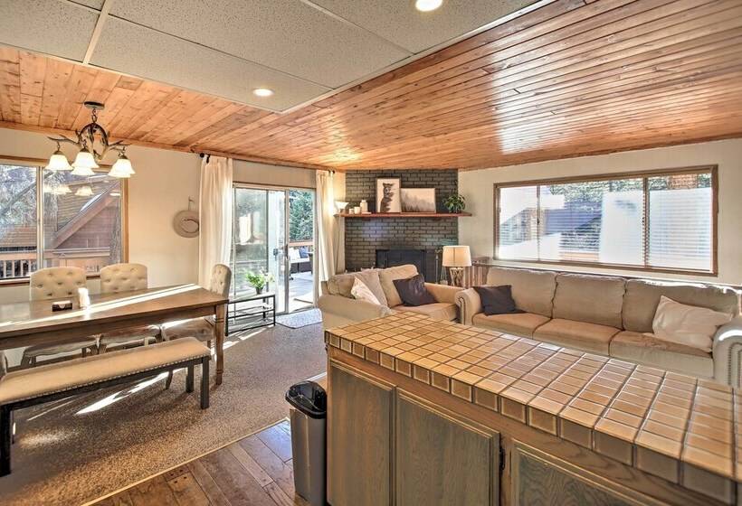 Peaceful & Idyllic Forest Cabin W/ Pool Table