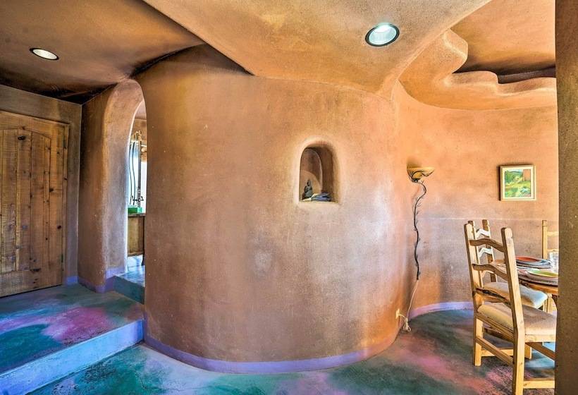Peaceful New Mexico Retreat W/ Panoramic Mtn Views