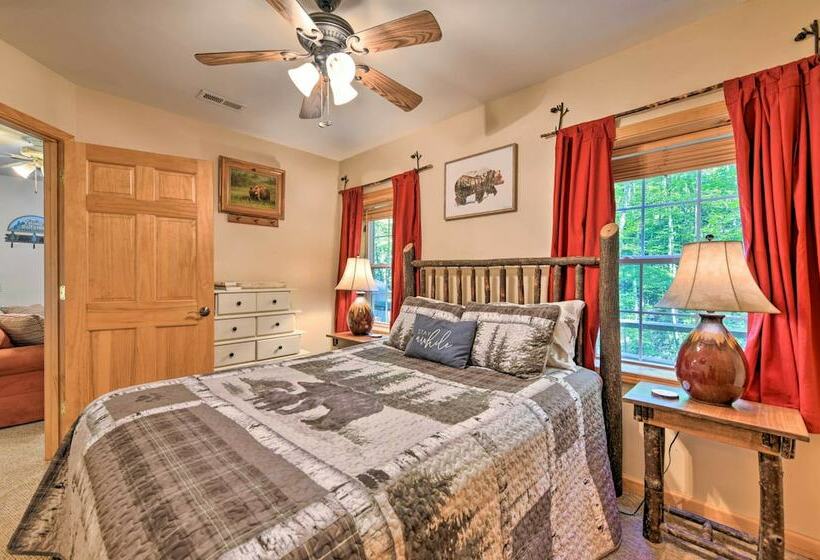 Peaceful Sylva Cabin W/ Mtn Views & Creek!