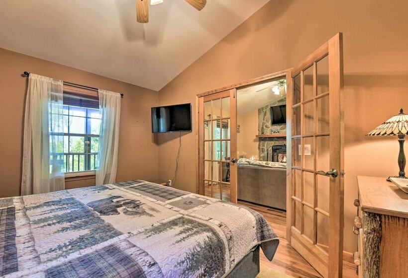 Peaceful Sylva Cabin W/ Mtn Views & Creek!