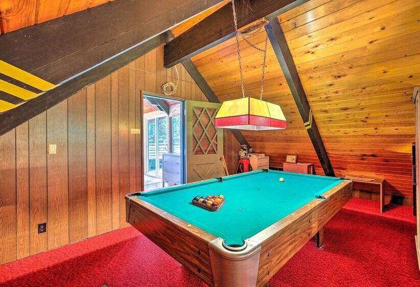 Peaceful Wooded Cabin By Mt. Baker Ski Area!