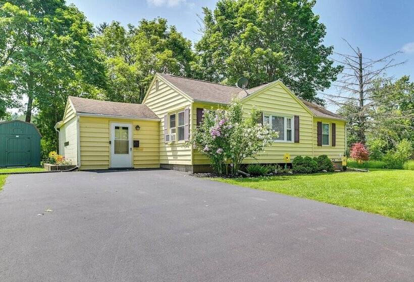 Pet Friendly Auburn Home Near Owasco Lake!