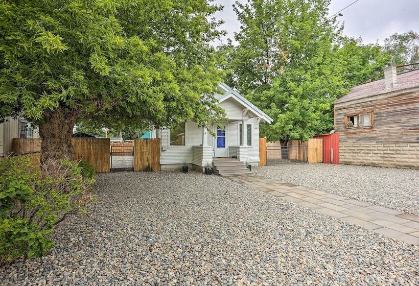 Pet Friendly Baker City Escape W/ Private Yard!