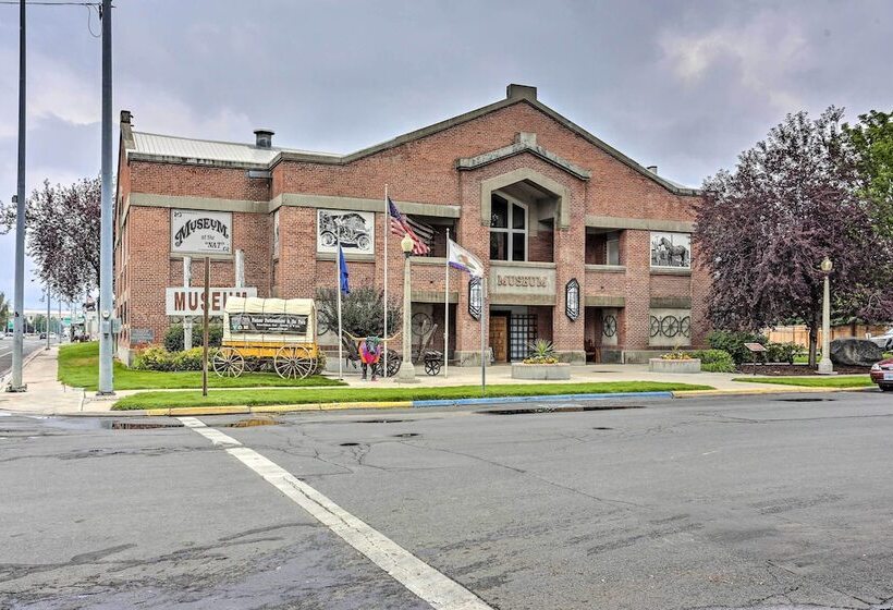 Pet Friendly Baker City Escape W/ Private Yard!