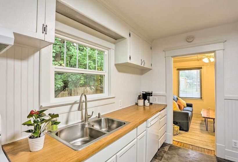 Pet Friendly Baker City Escape W/ Private Yard!