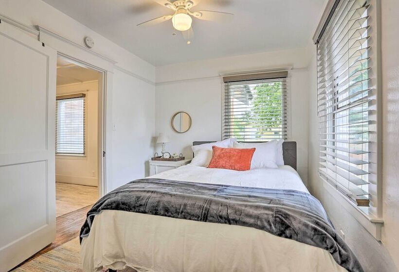 Pet Friendly Baker City Escape W/ Private Yard!