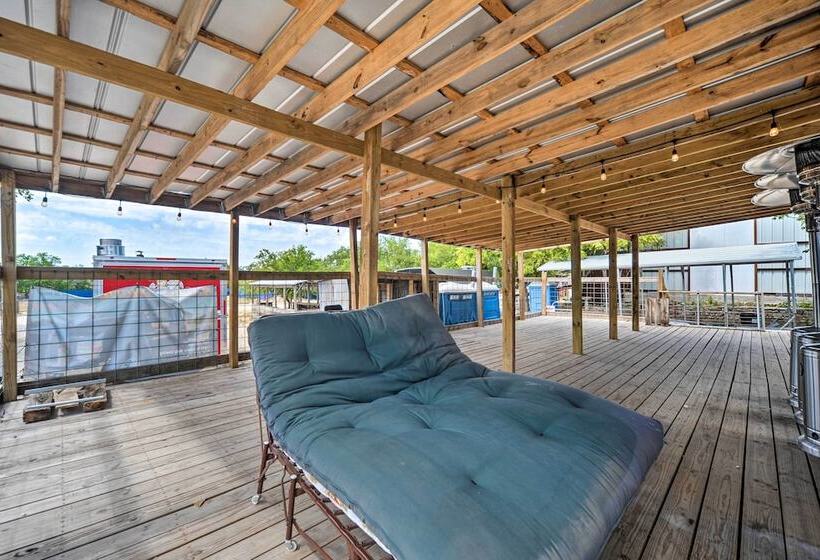 Pet Friendly Harper Farmhouse W/ Large Deck!