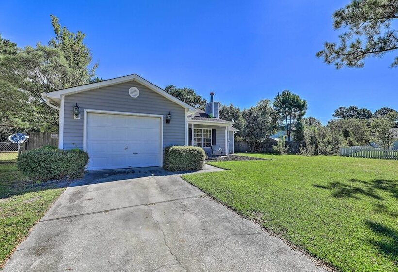 Pet Friendly Jacksonville Home W/ Fenced Yard