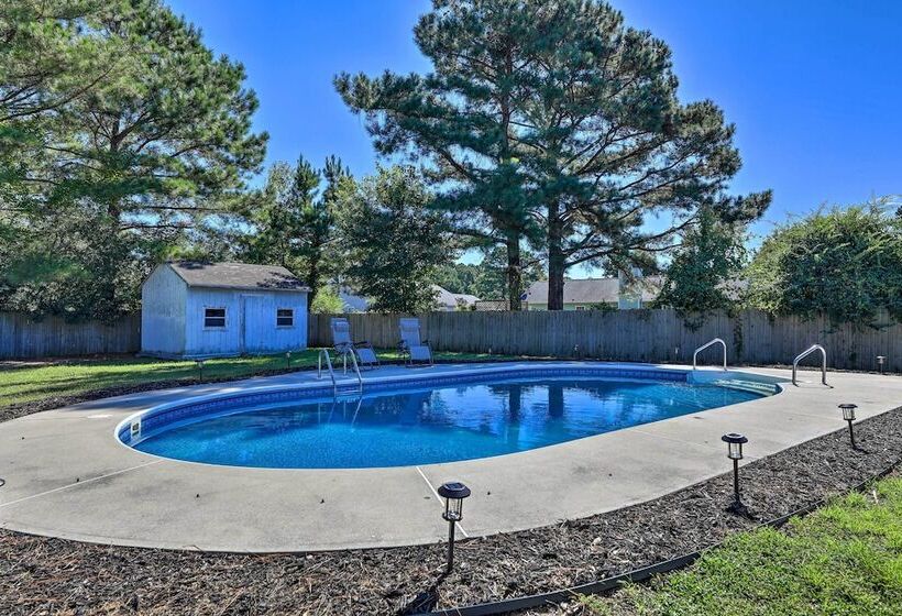 Pet Friendly Jacksonville Home W/ Fenced Yard