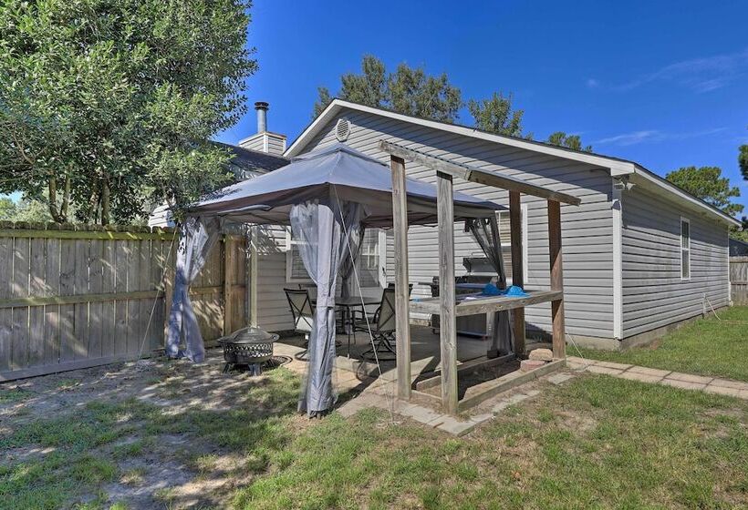 Pet Friendly Jacksonville Home W/ Fenced Yard