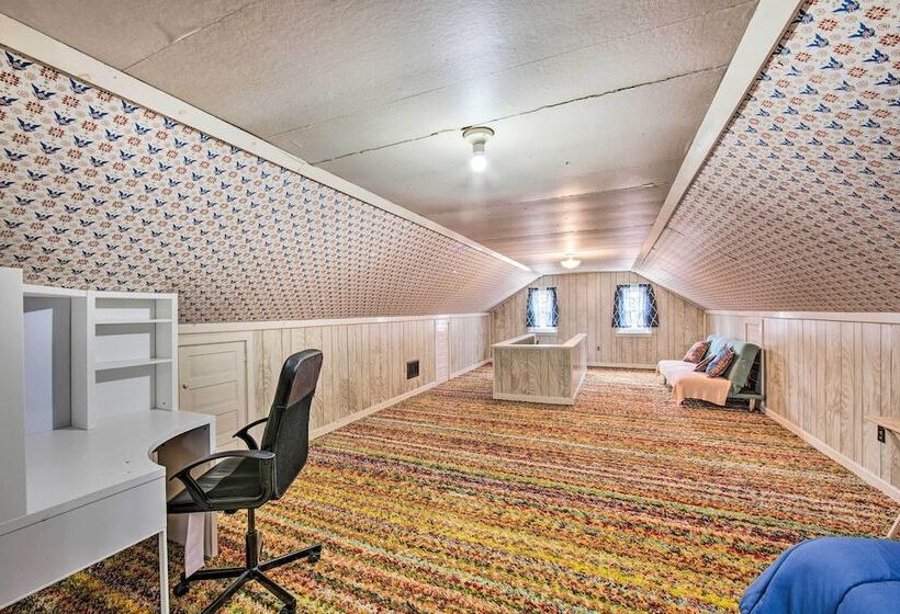 Pet Friendly Mohnton House Near Golf Course!