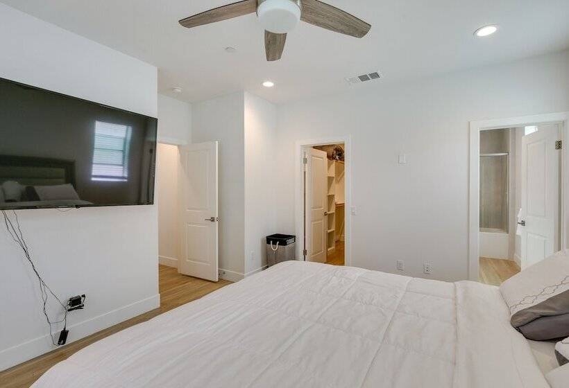 Pet Friendly Paramount Home, 16 Mi To Los Angeles!