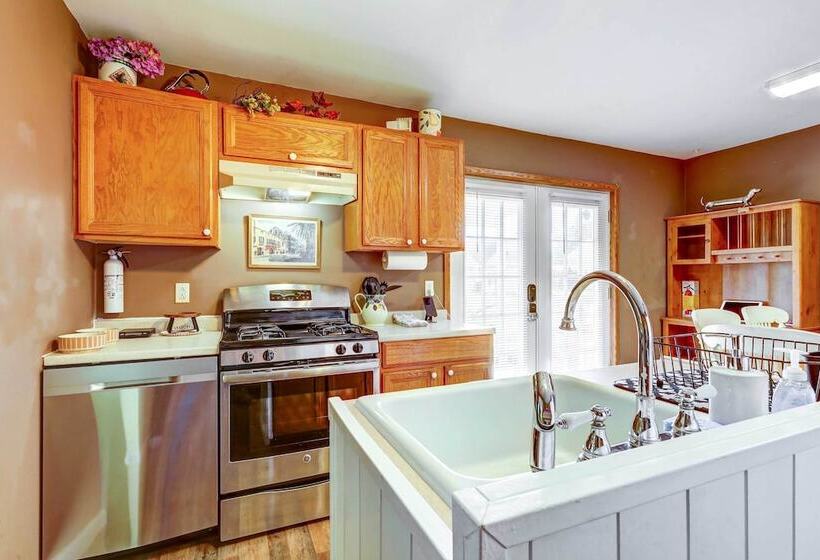 Pet Friendly Rehoboth Beach Vacation Rental!